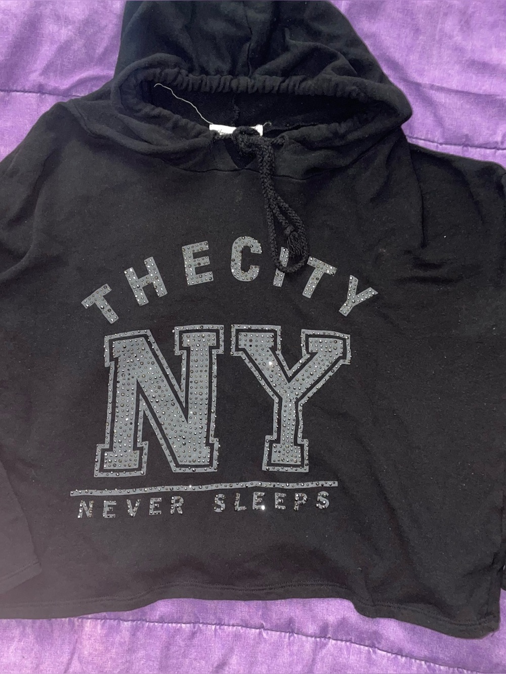 Black NY 'The City Never Sleeps' Hoodie Sweatshirt